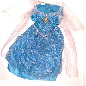 Disney’s Elsa dress size 4-6